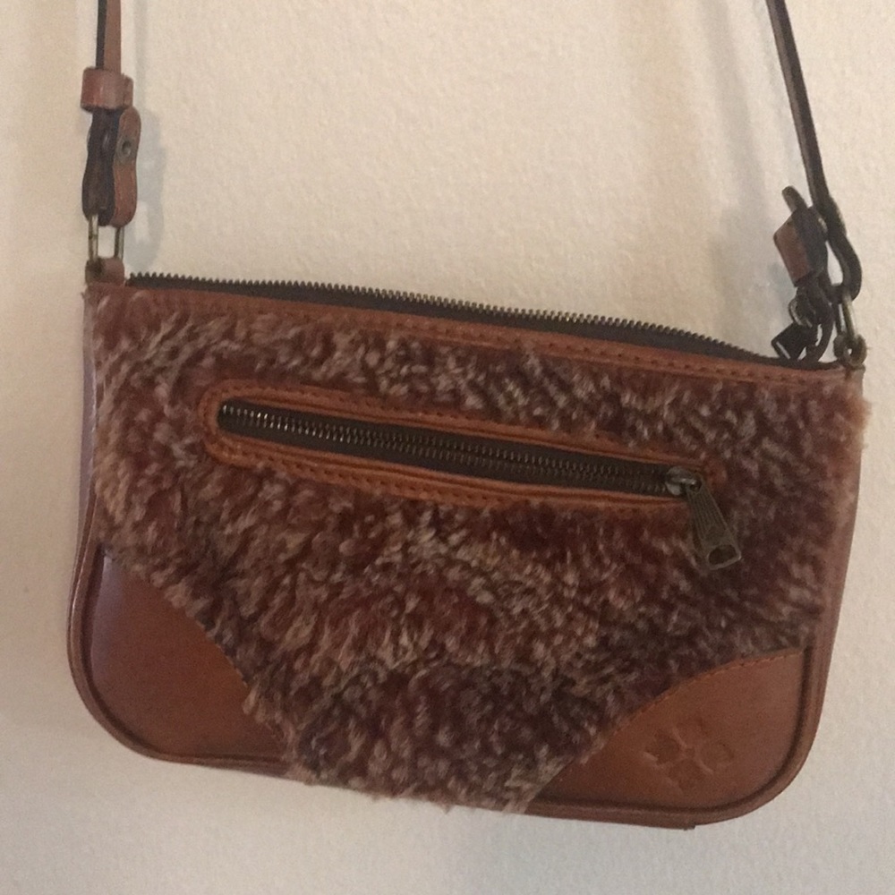 Patricia Nash $149 Paullo Genuine Fur Crossbody - Picture 1 of 8